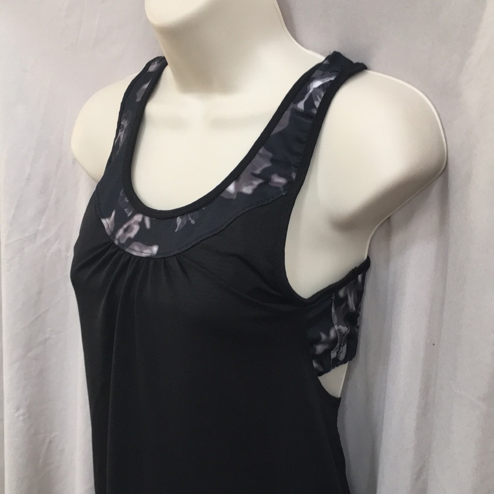 JOE FRESH Active-T-back built in sports bra tank!